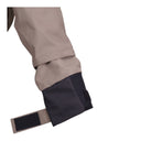Gros plan : Manchon en néoprène ajustable par bande Velcro au poignet de la veste de wading respirante PROS Wear 444/AIR.