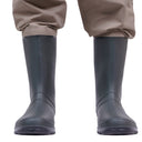 Gros plan : bottes PVC souple noires et les soudures hautes fréquences du waders femme PROS Wear SB04/D/AIR.